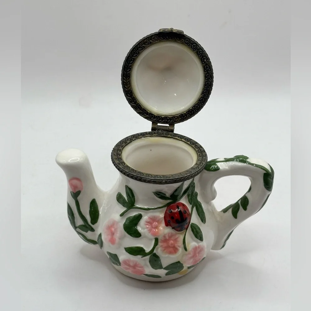 Retro Trinket Box Teapot Ladybug Floral Motif Keepsake 3.5